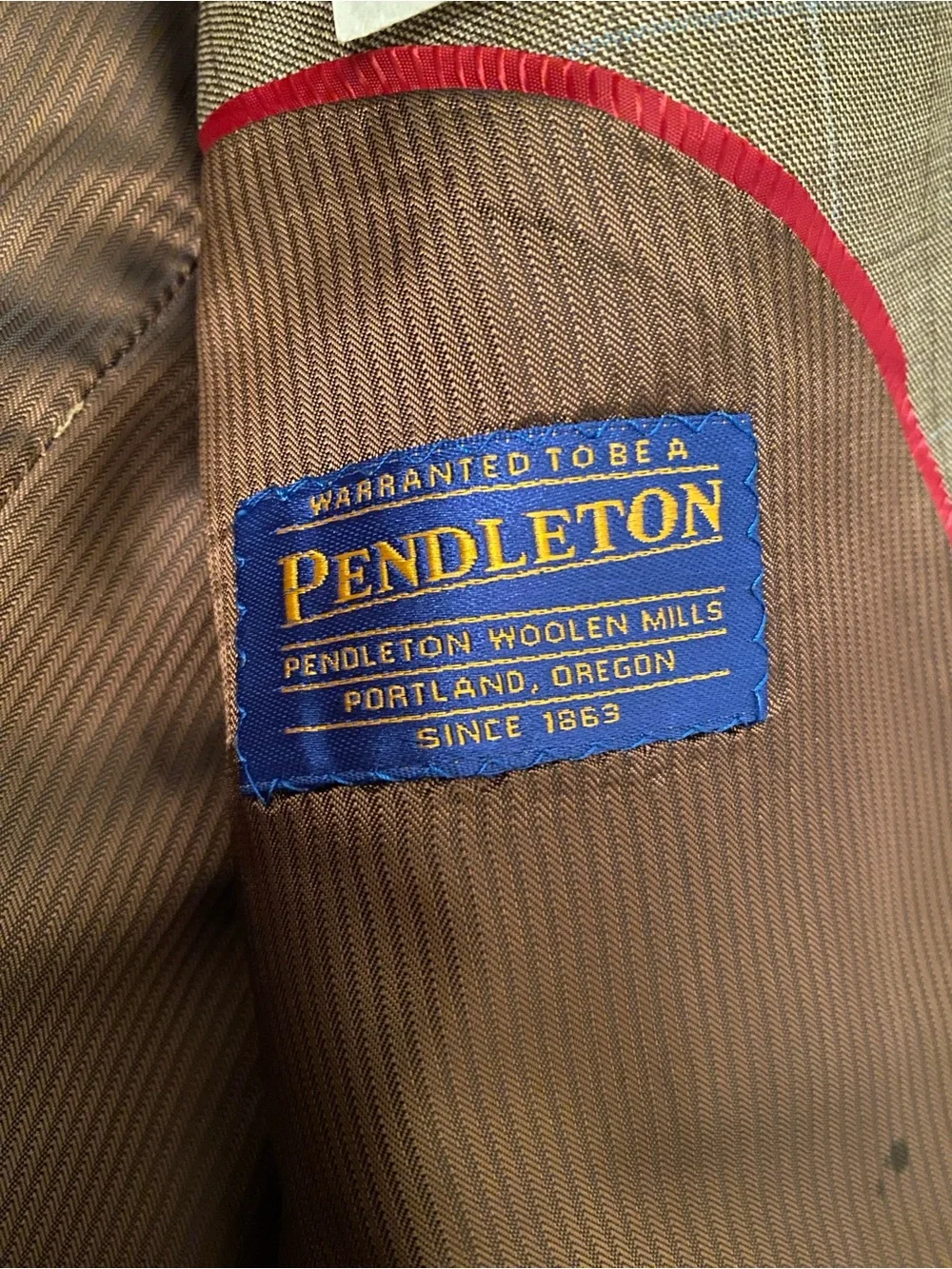 Vintage Pendleton 100% wool plaid suit 46R